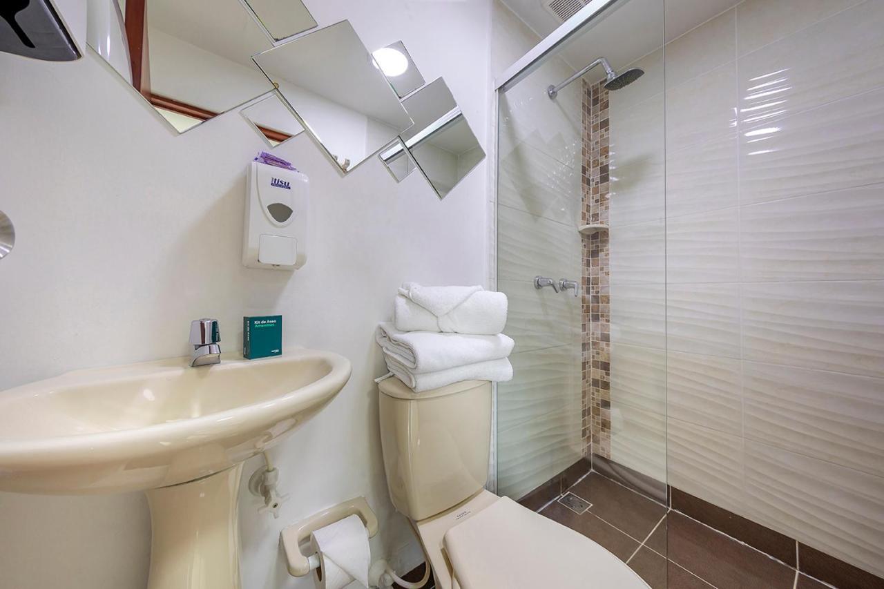 Hotel Ayenda Palo Alto 메딜린 외부 사진